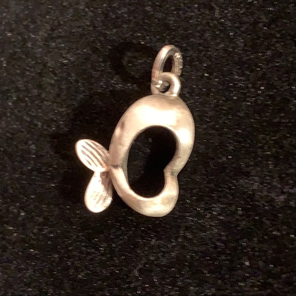 VTG Beau sterling whale pendant - Picture 3 of 7